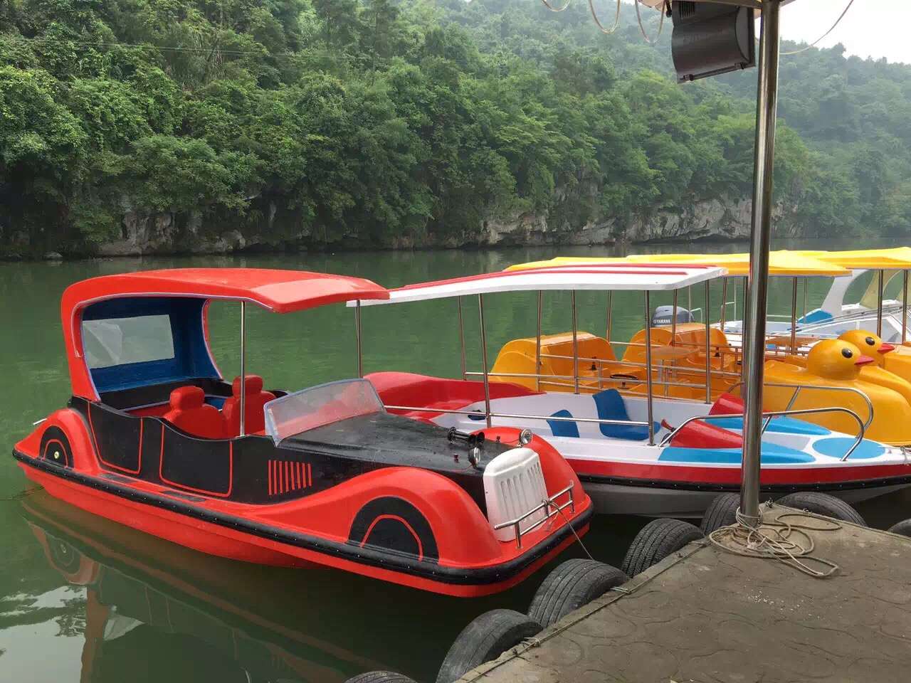 4人老爺車電動(dòng)船